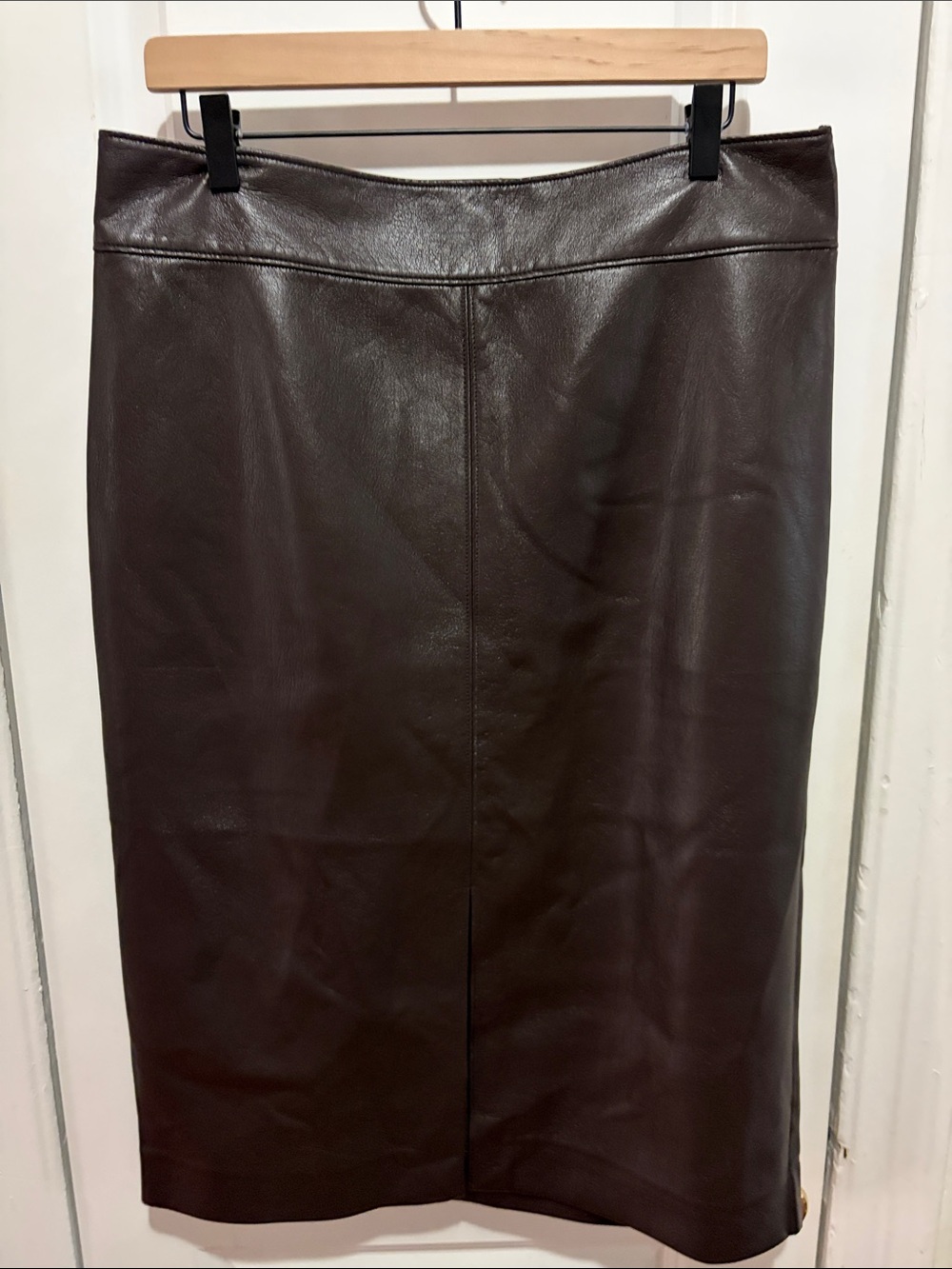 Aritzia Babaton Pegu Pleather Skirt, Espresso